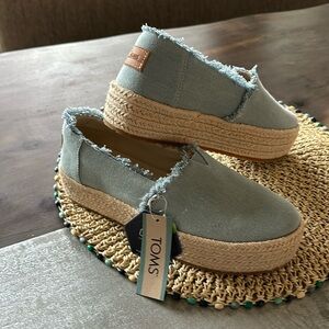 Toms Espadrille Shoes